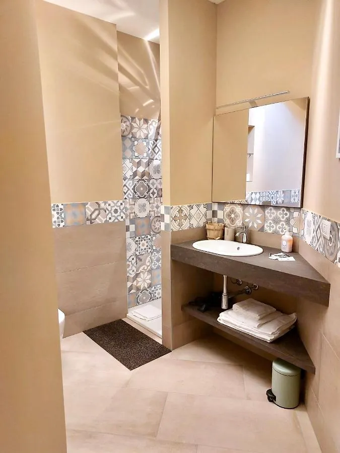 Verde Rame In Citta' Alta Con Garage Charme E Relax Apartment Bergamo Italy